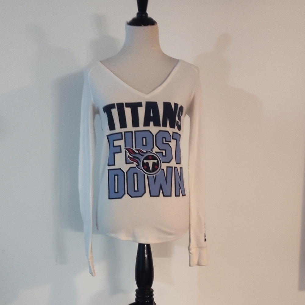 Victoria's secret Pink Tennessee Titans thermal long sleeve size small NFL shirt